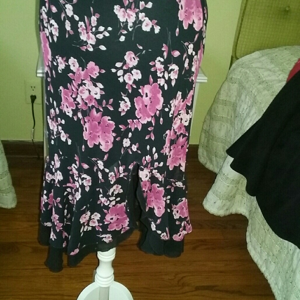 Shoes - Picture 3 of 6